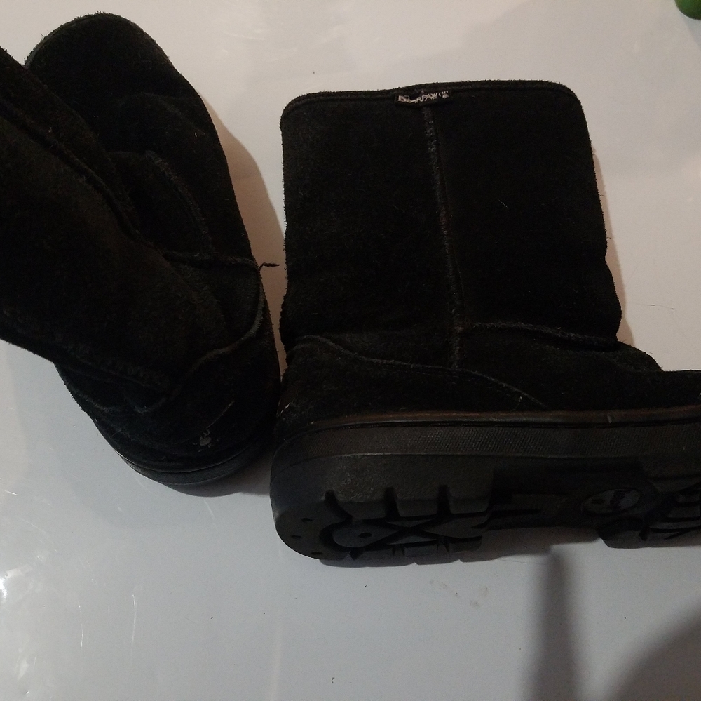 Bear paw 6/7 womens boots